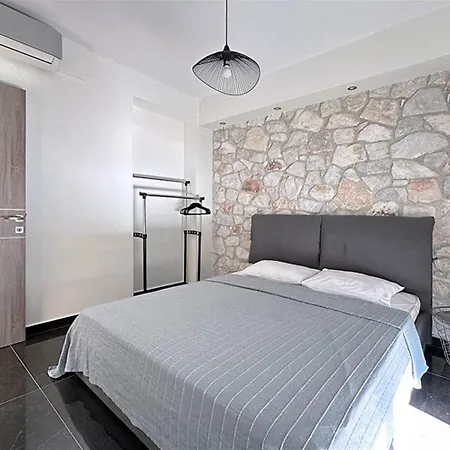 Jasmine 2 Bedrooms 5 Guests